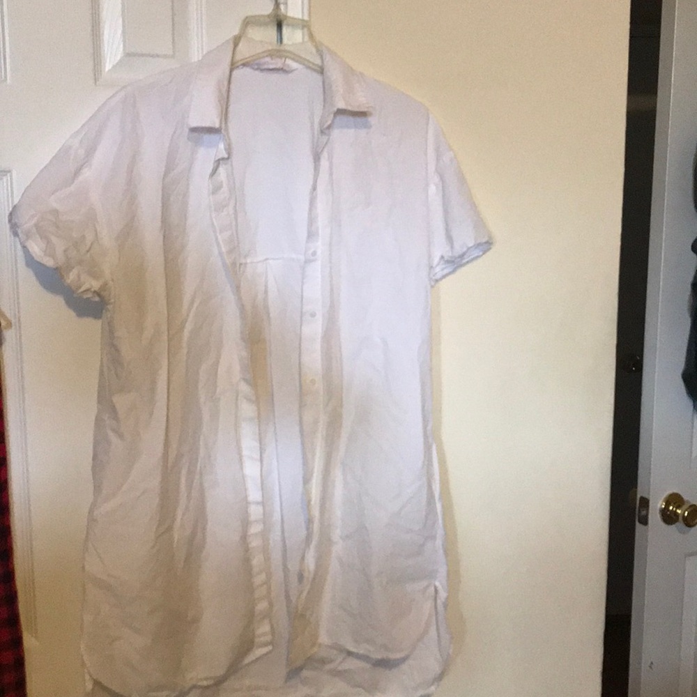 Oversized white shirt